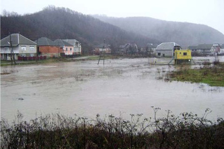 Файл:Наводнение в Закарпатье.jpg