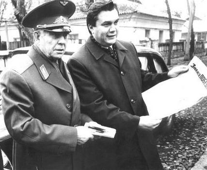 Файл:Янукович&Береговой .jpg